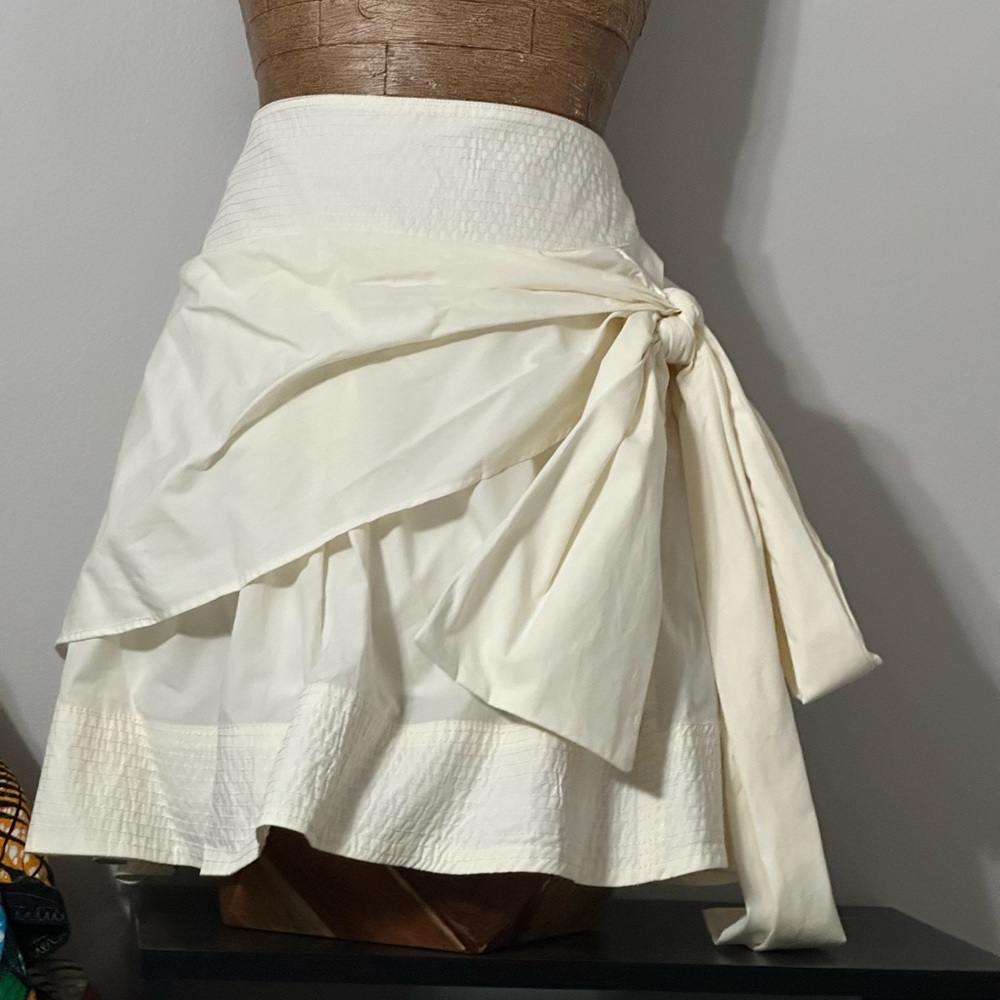 FARM Rio Cream Skorts with Asymmetrical Ruffles